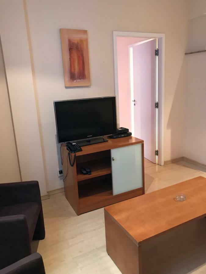 Copacabana Beachfront Suite: Cozy 45m² With Services Rio de Janeiro